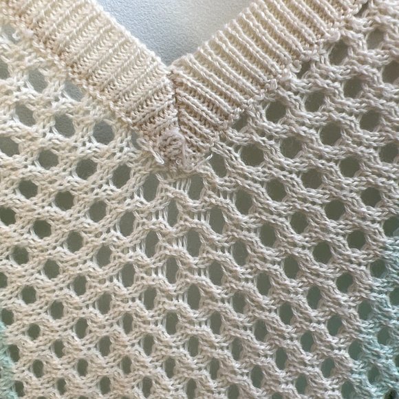 Sogi Cold Shoulder Mesh V-Neck Top Cream & Light Green Size M - Picture 5 of 8